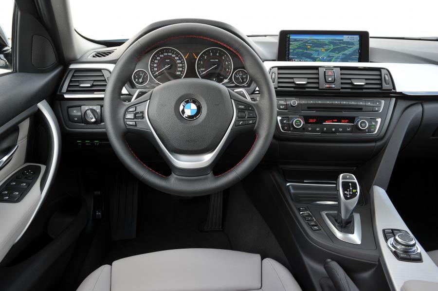 BMW ActiveHybrid 3 2012 года  (фото 23 из 102)